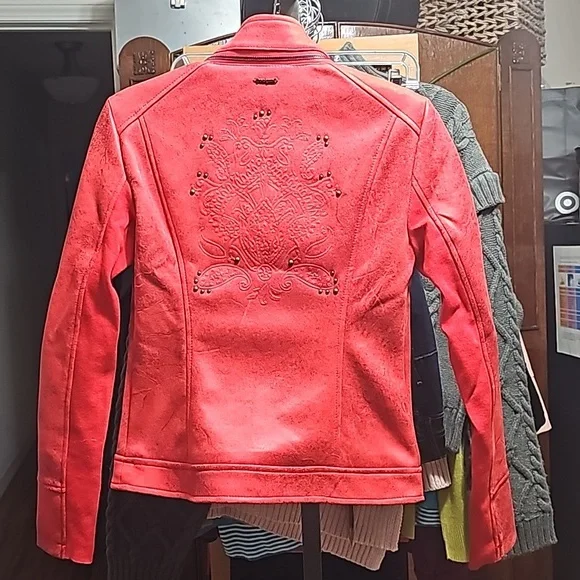 😍 Desigual Red distressed jacket